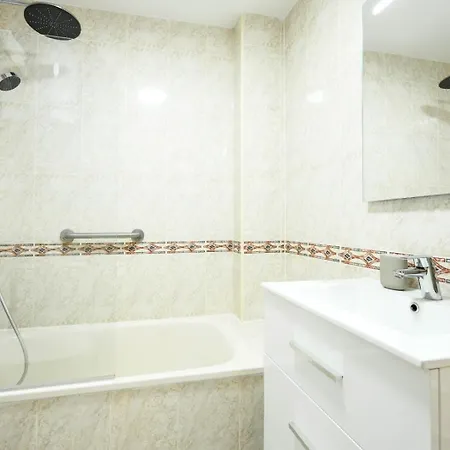 Apartment Cano Penthouse, Terrace & 2 Min To The By 10tosea